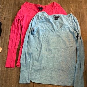 2 American Eagle long sleeve tops size large